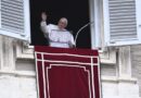 Papa Francesco invita a pregare il Rosario per la Pace
